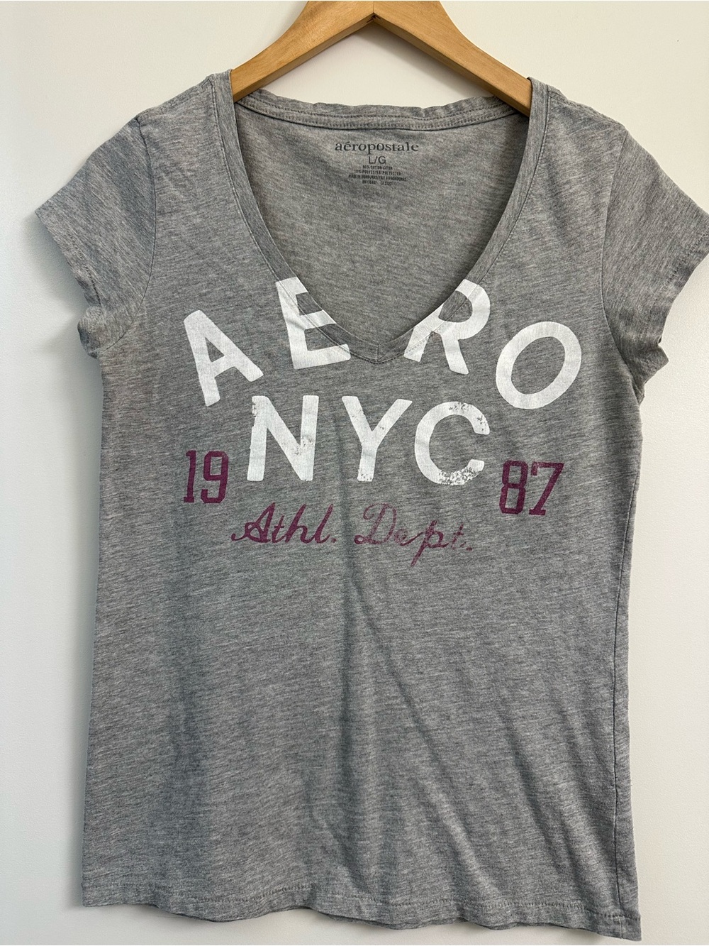 Y2K Aeropostale Graphic V Neck